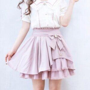 Liz Lisa Jirai Cache Coeur Pink Tiered Skirt with Lace and Gold Heart Buttons